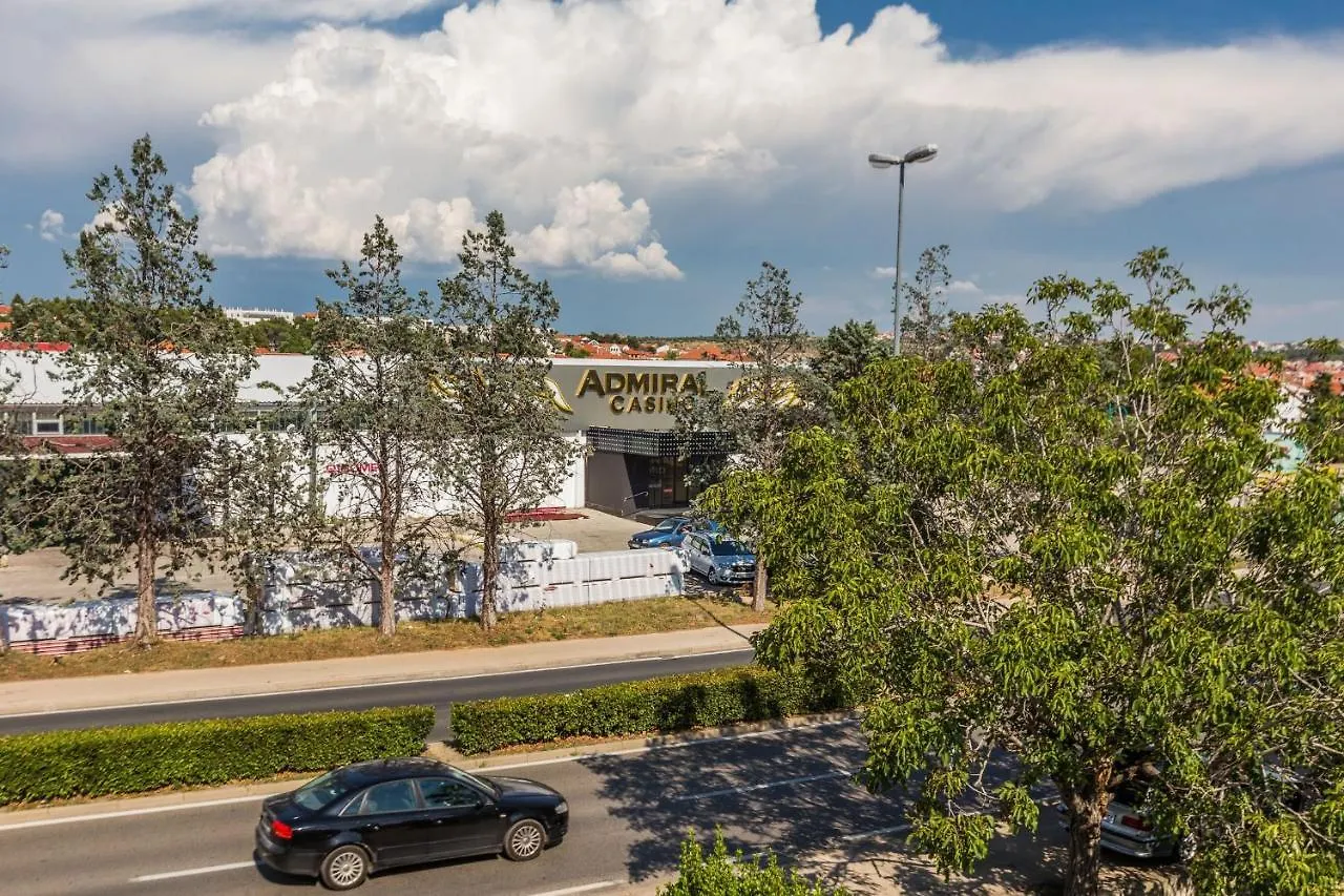 Ivan07 Spacious 3Br Apartment With Terrace Zadar Kroatien