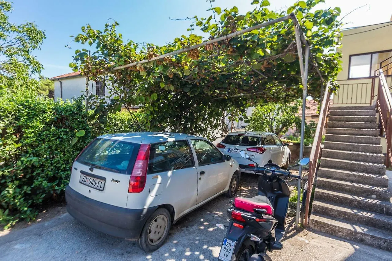 Ivan07 Spacious 3Br Apartment With Terrace Zadar 0*,